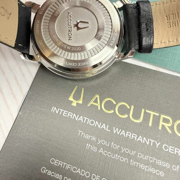 Accutron Electrostatic Spaceview 2020 Gray/Green 2ES6A001 - Picture 12 of 13